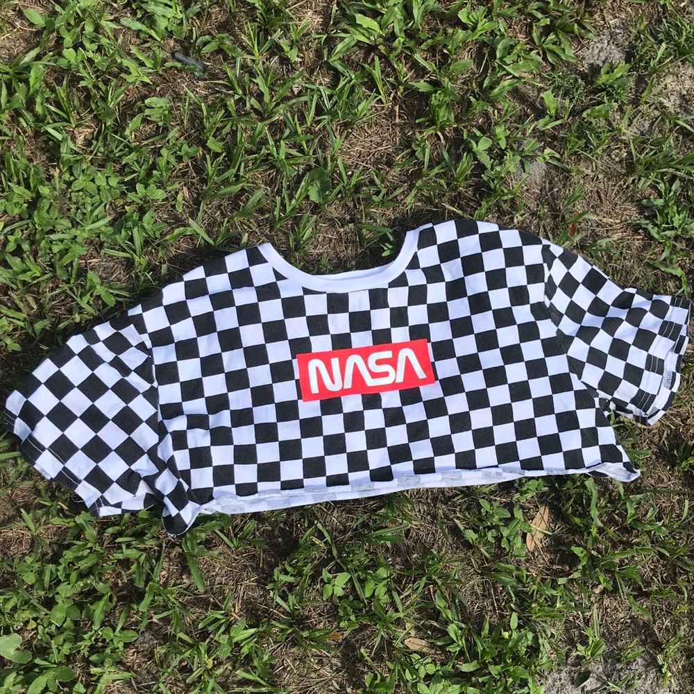 NASA crop tee🪐💫